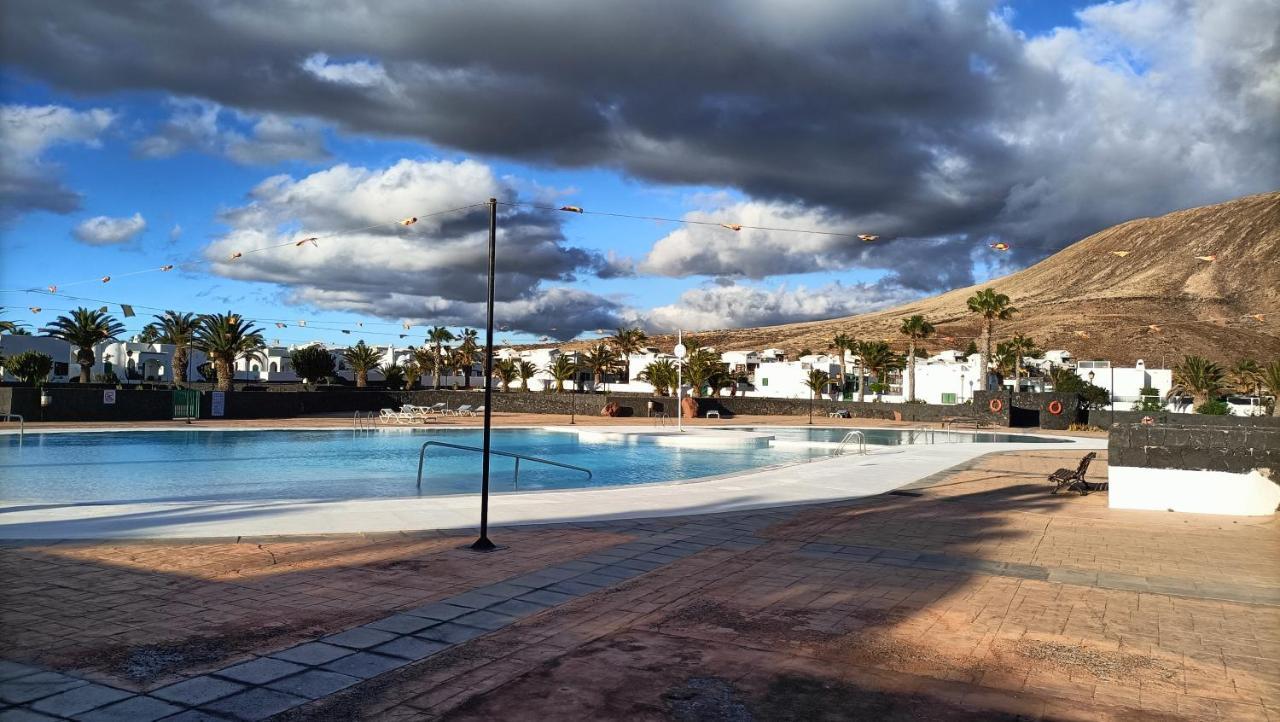 The White House With Pool - Playa Blanca Lägenhet Exteriör bild