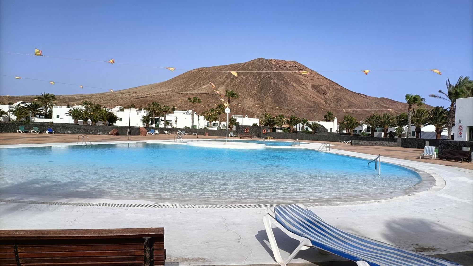 The White House With Pool - Playa Blanca Lägenhet Exteriör bild