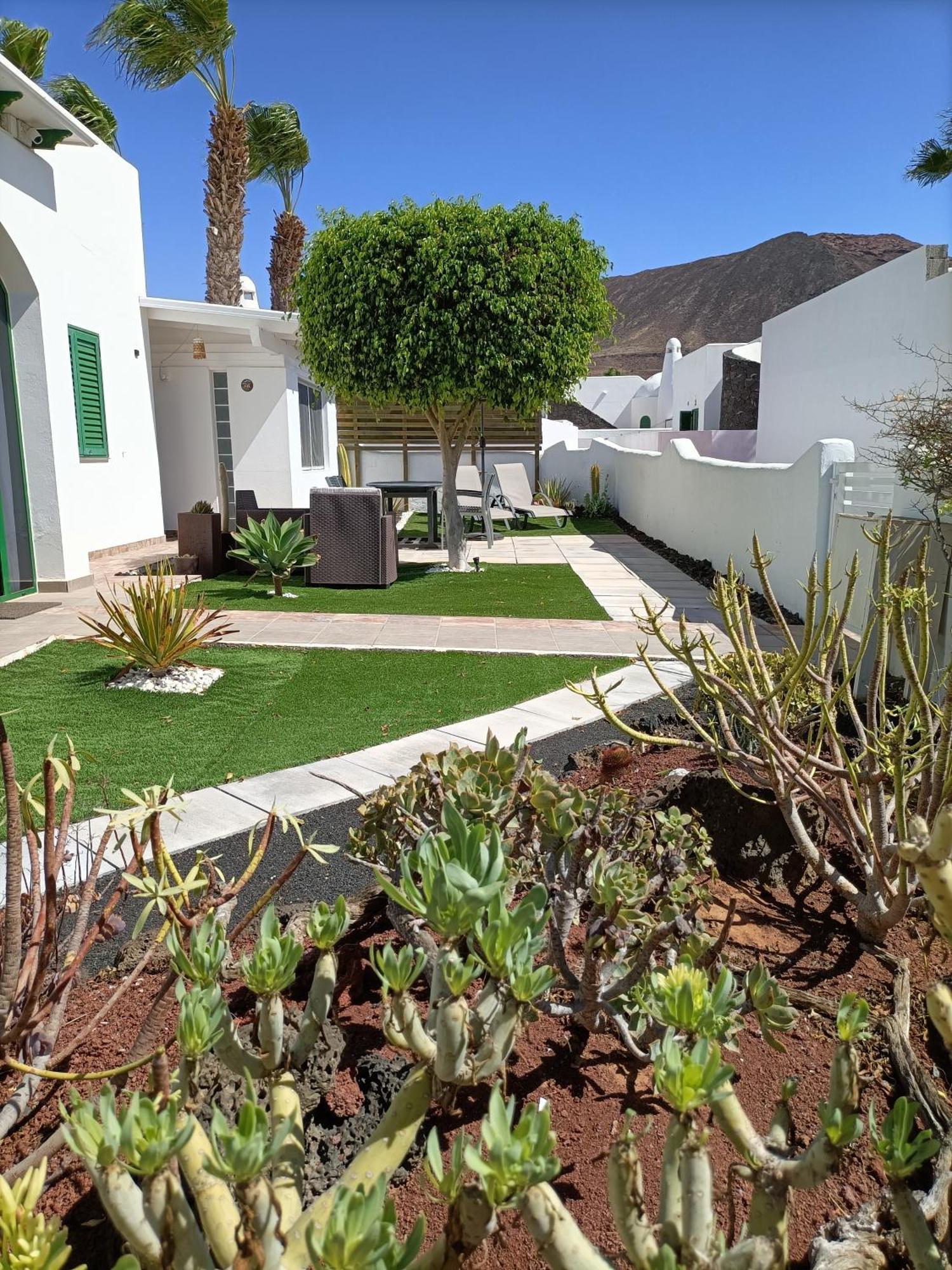 The White House With Pool - Playa Blanca Lägenhet Exteriör bild